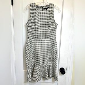 NEW Banana Republic black and white dress, size 6